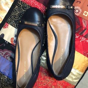 Women’s flats